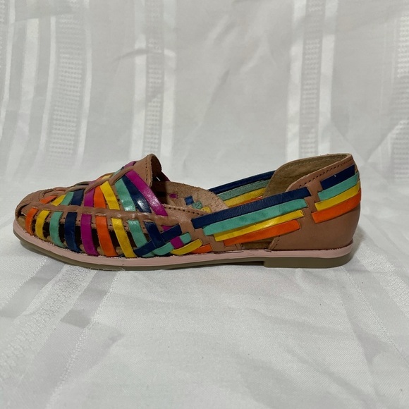 Traditional multi color sandals - Picture 2 of 5